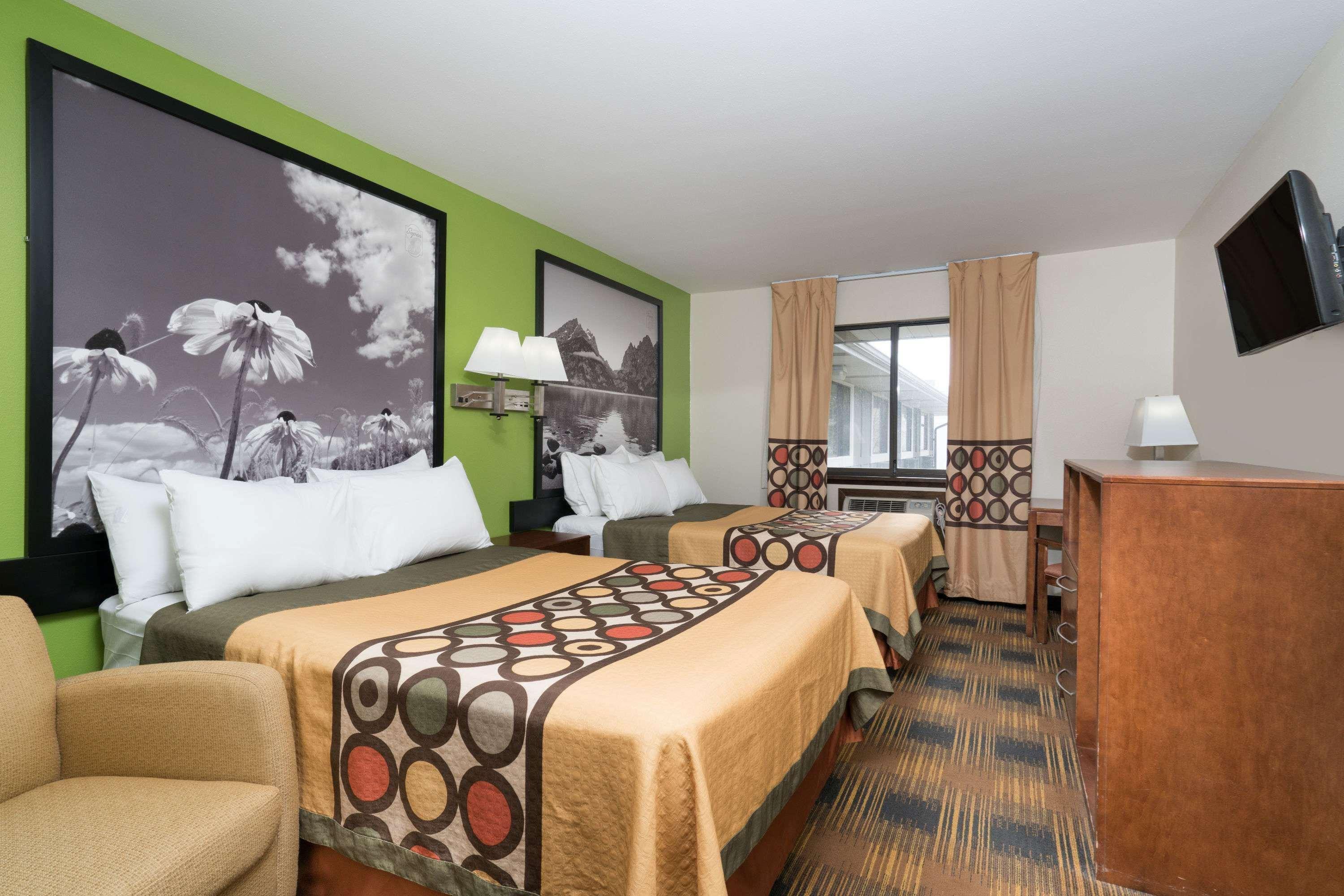 Super 8 By Wyndham Rochester Mayo Clinic Area Ngoại thất bức ảnh