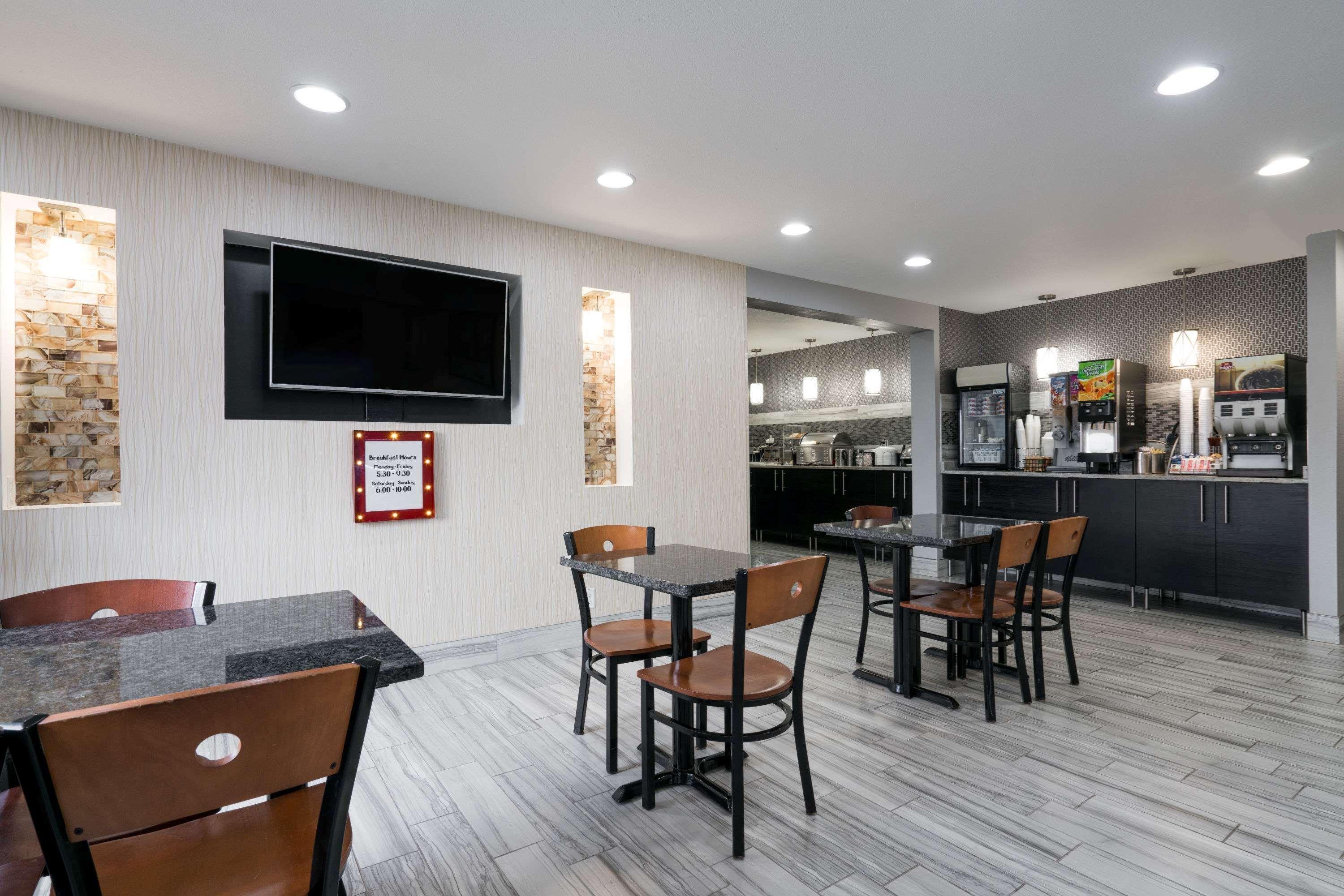 Super 8 By Wyndham Rochester Mayo Clinic Area Ngoại thất bức ảnh